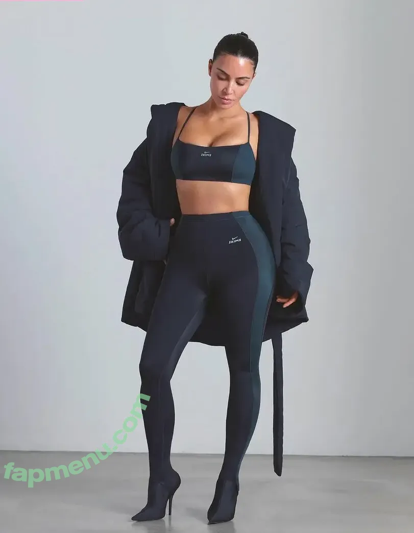 Kim Kardashian nude photo #1205 (kimkadarshian / kimkardashian)
