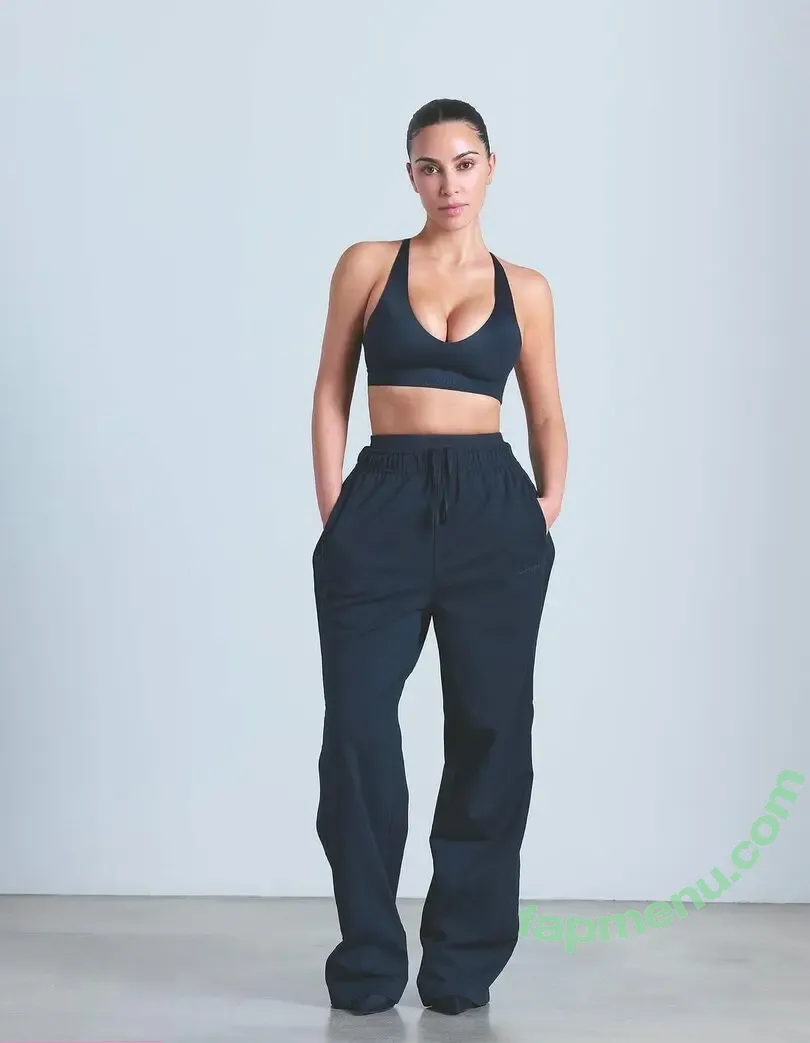 Kim Kardashian nude photo #1214 (kimkadarshian / kimkardashian)