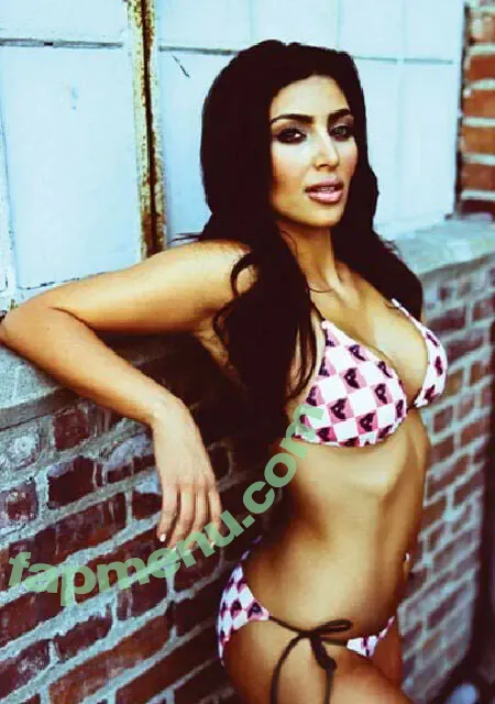 Kim Kardashian nude photo #1282 (KimKardashian)