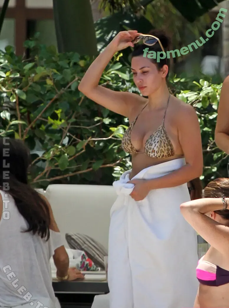 Kim Kardashian nude photo #1432 (KimKardashian)