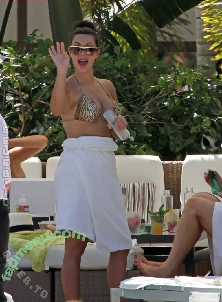 Kim Kardashian nude photo #1434 (KimKardashian)