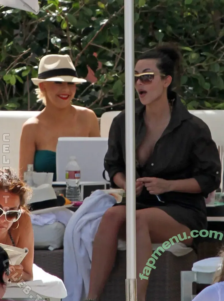 Kim Kardashian nude photo #1445 (KimKardashian)