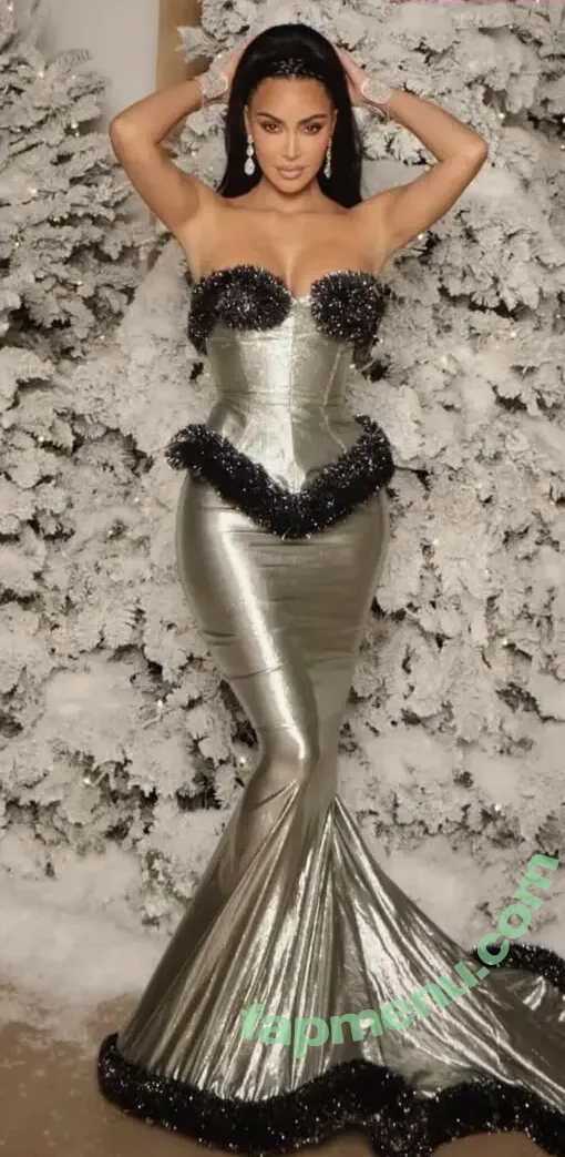 Kim Kardashian nude photo #1818 (KimKardashian / kimkadarshian)