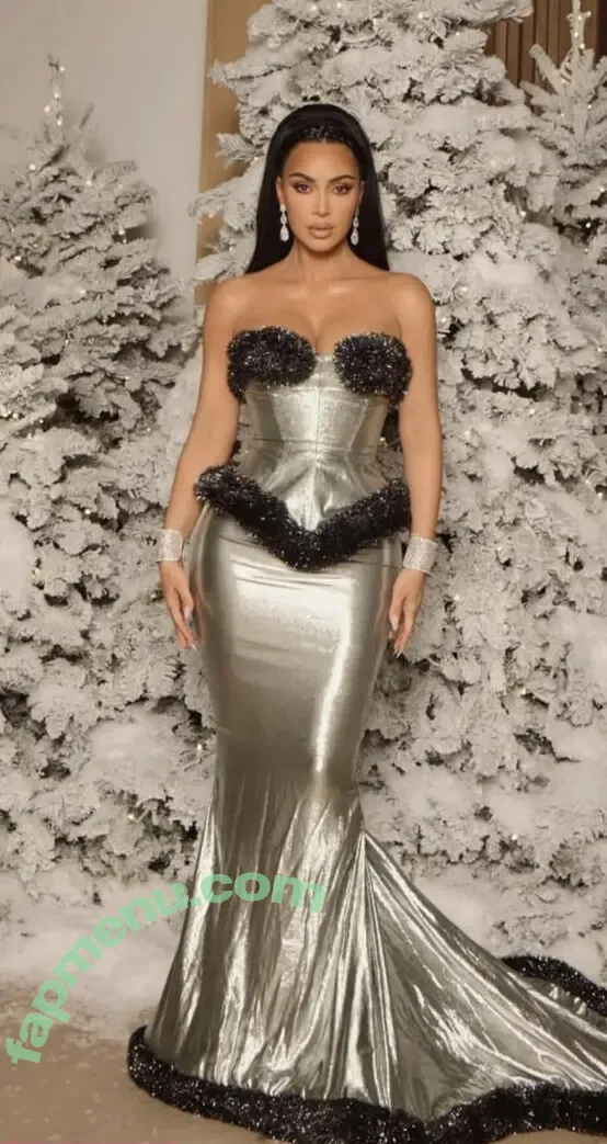 Kim Kardashian nude photo #1820 (KimKardashian / kimkadarshian)