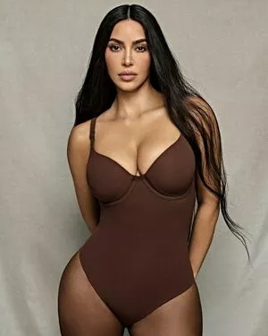 Kim Kardashian / KimKardashian / kimkadarshian nude photo #4295