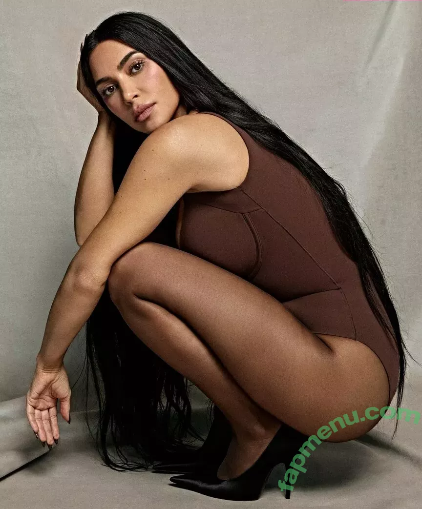 Kim Kardashian nude photo #4294 (KimKardashian / kimkadarshian)