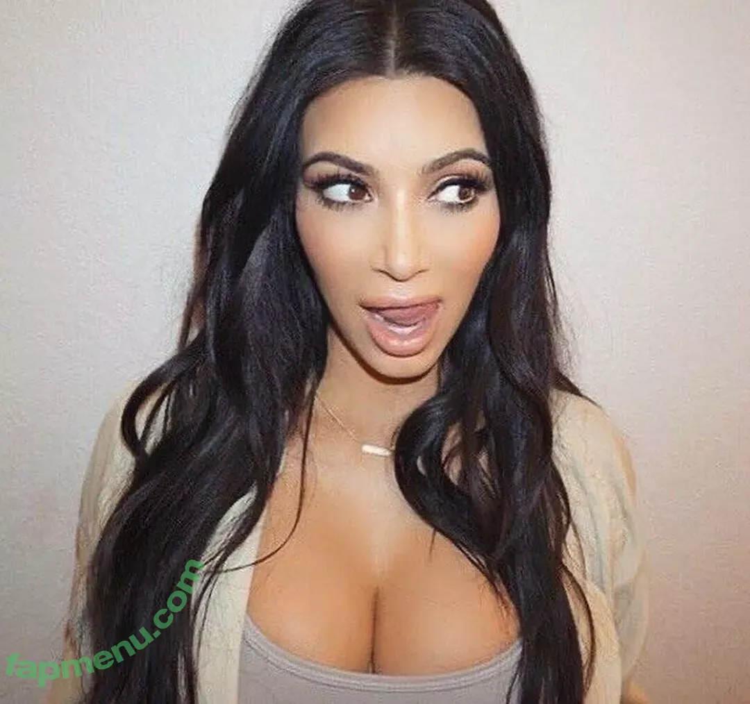 Kim Kardashian nude photo #4400 (KimKardashian / kimkadarshian)