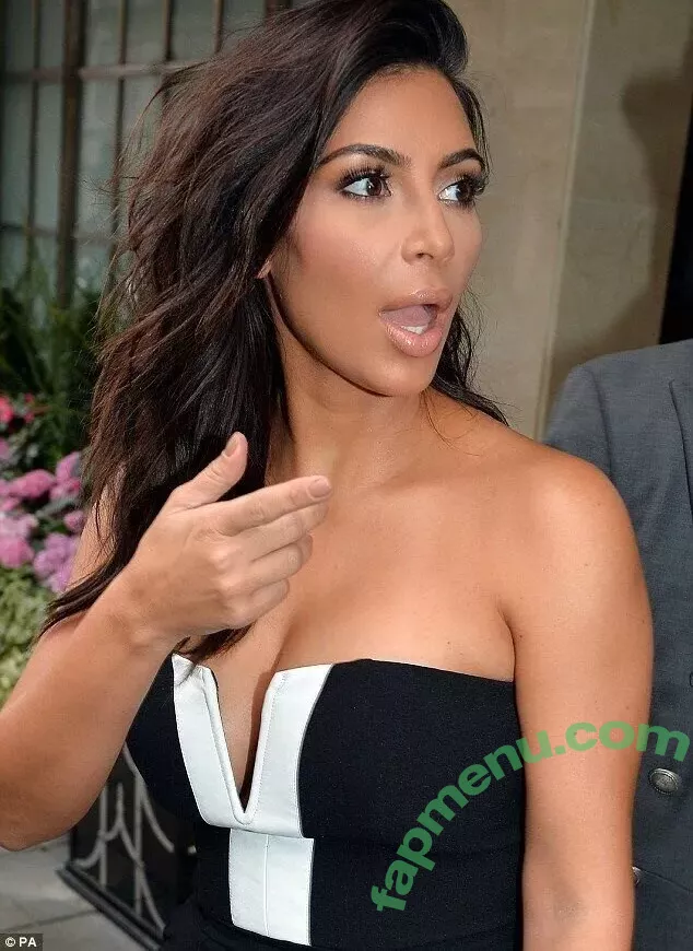 Kim Kardashian nude photo #4402 (KimKardashian / kimkadarshian)