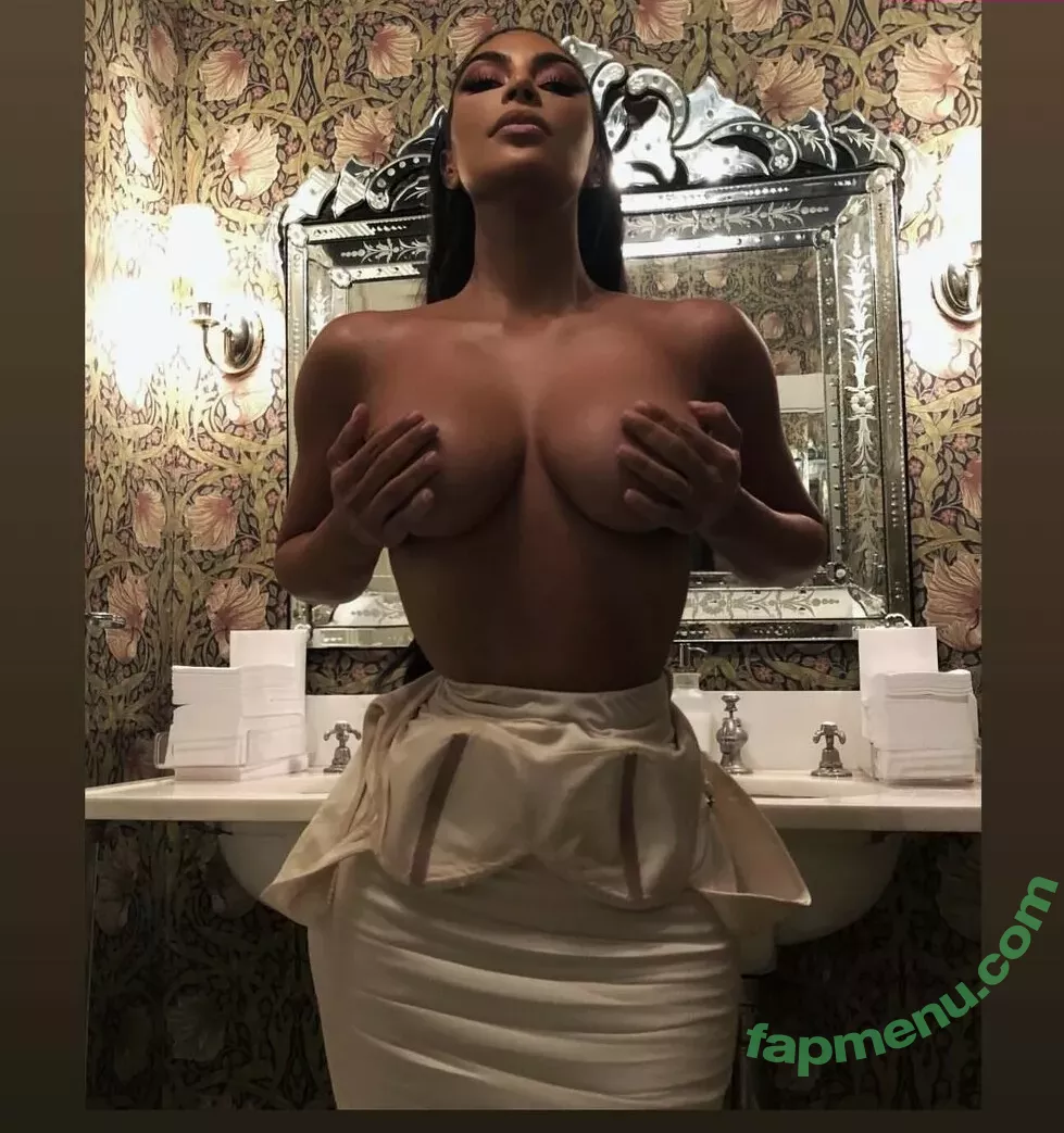 Kim Kardashian nude photo #4458 (KimKardashian / kimkadarshian)