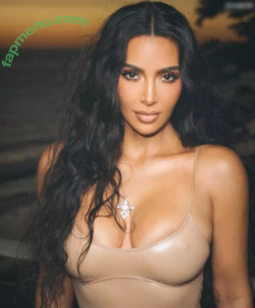 Kim Kardashian nude photo #4475 (KimKardashian / kimkadarshian)