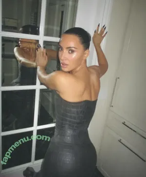 Kim Kardashian / KimKardashian / kim_kardashian nude photo #5391