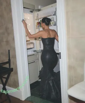 Kim Kardashian / KimKardashian / kim_kardashian nude photo #5399