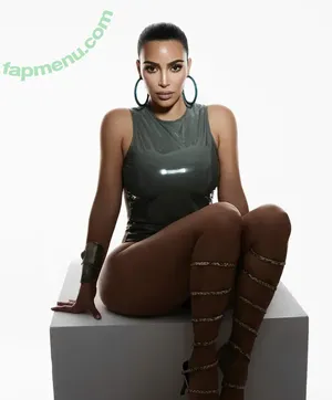 Kim Kardashian / KimKardashian / kim_kardashian nude photo #5411