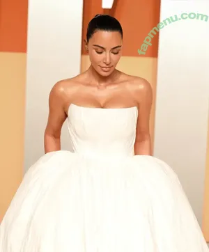 Kim Kardashian / KimKardashian / kim_kardashian nude photo #5414