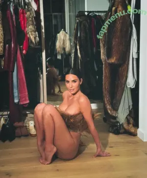 Kim Kardashian / KimKardashian / kim_kardashian nude photo #5591