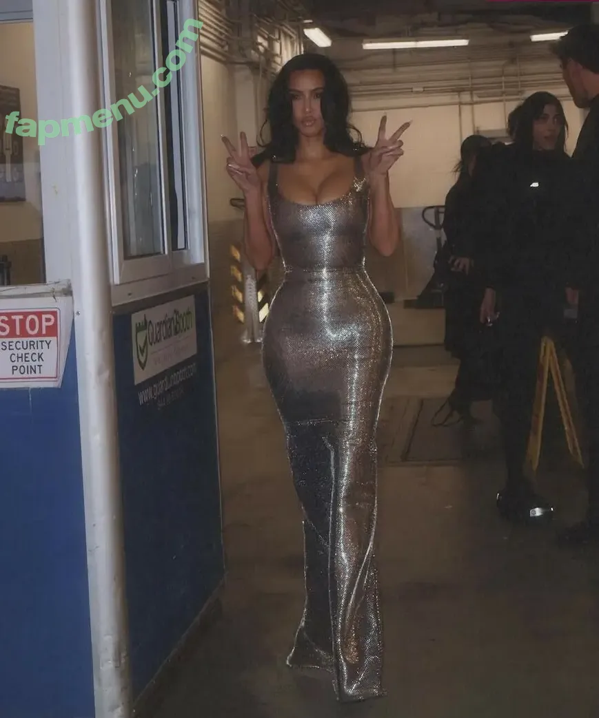 Kim Kardashian nude photo #5252 (KimKardashian / kim_kardashian)