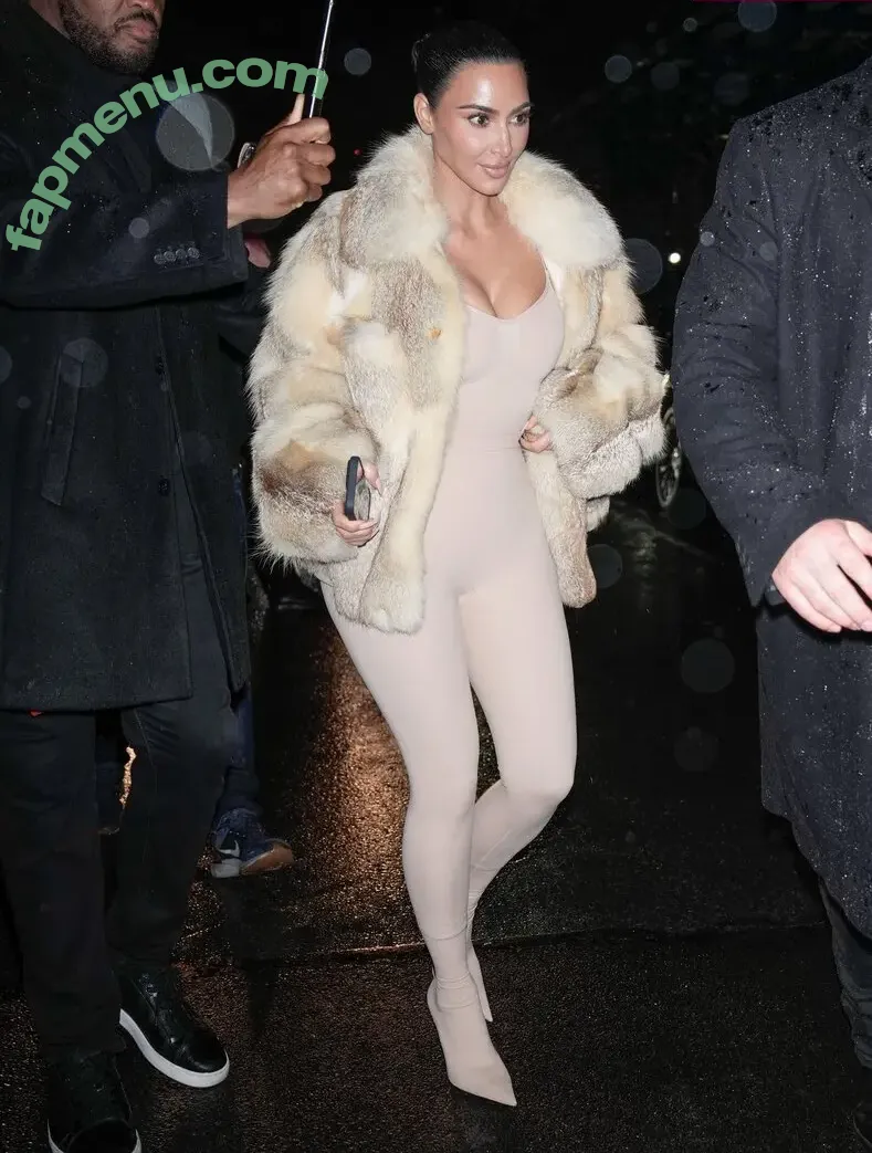 Kim Kardashian nude photo #5263 (KimKardashian / kim_kardashian)