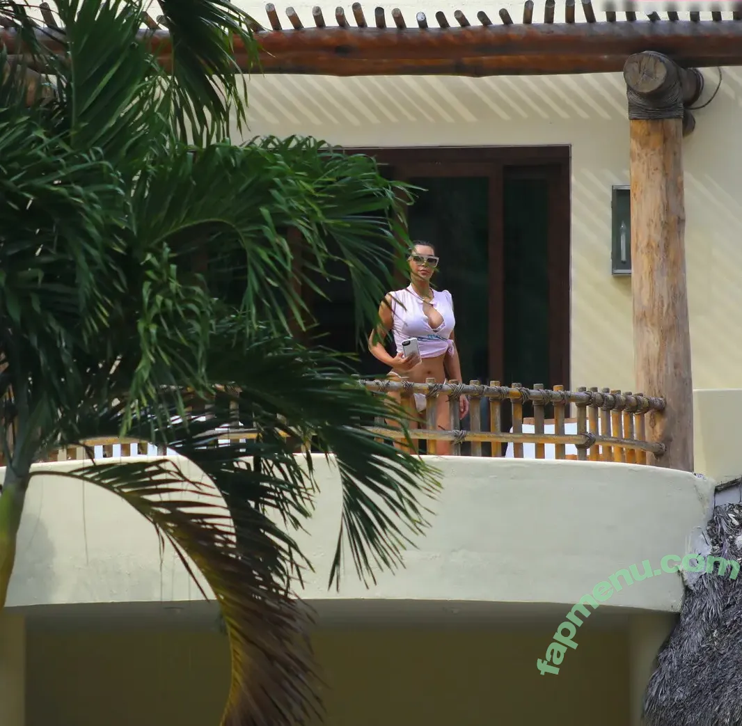 Kim Kardashian nude photo #5341 (KimKardashian / kim_kardashian)