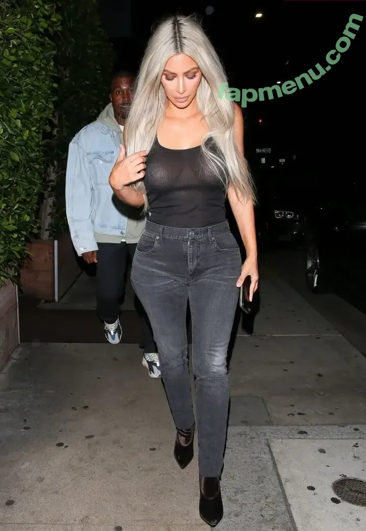 Kim Kardashian nude photo #5362 (KimKardashian / kim_kardashian)