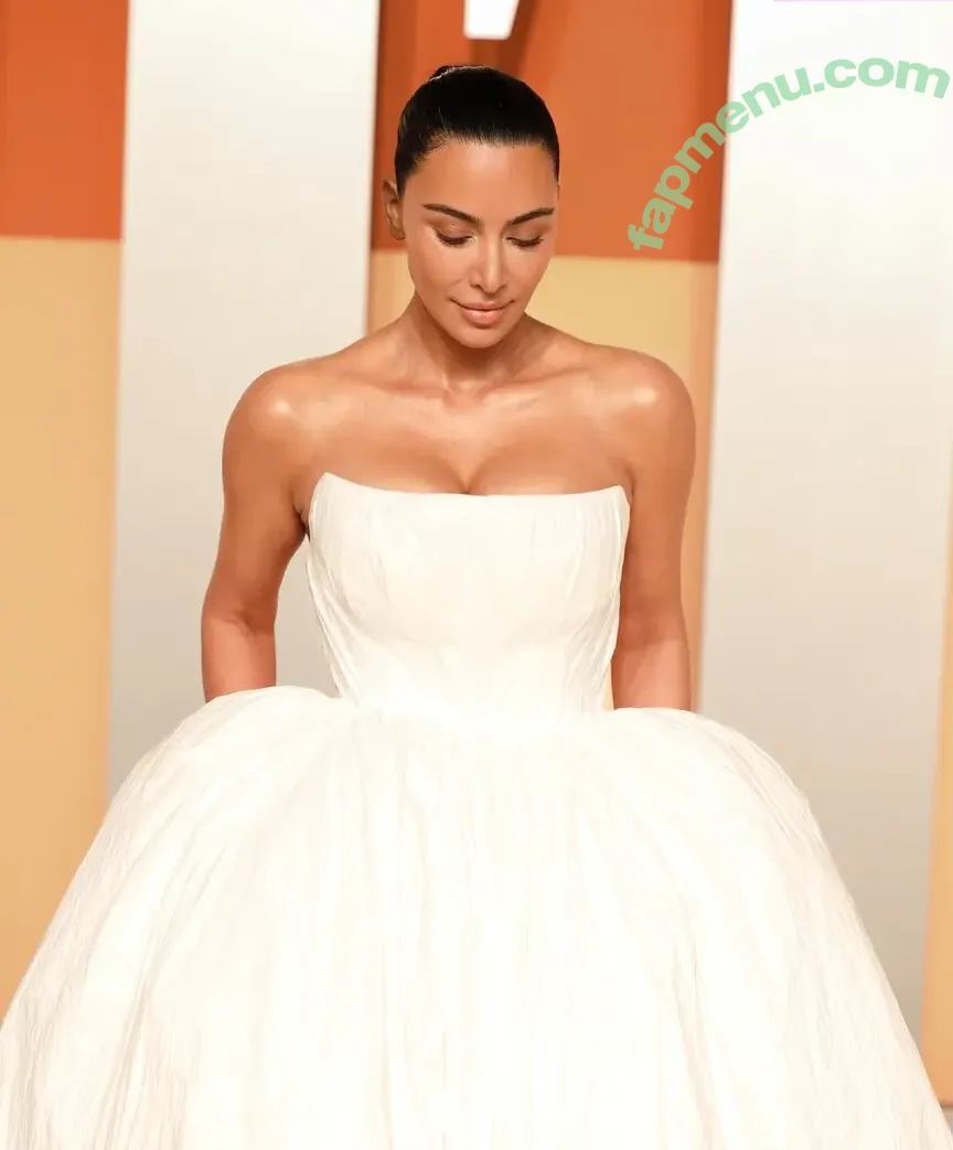 Kim Kardashian nude photo #5414 (KimKardashian / kim_kardashian)
