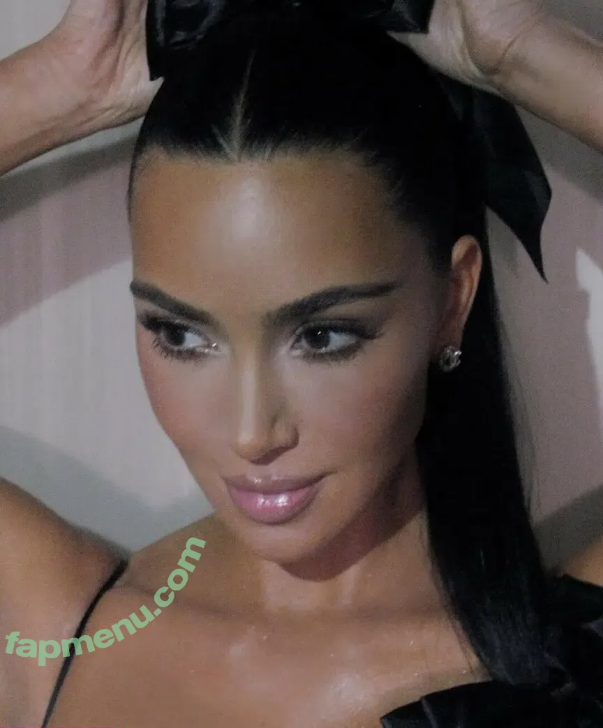 Kim Kardashian nude photo #5443 (KimKardashian / kim_kardashian)