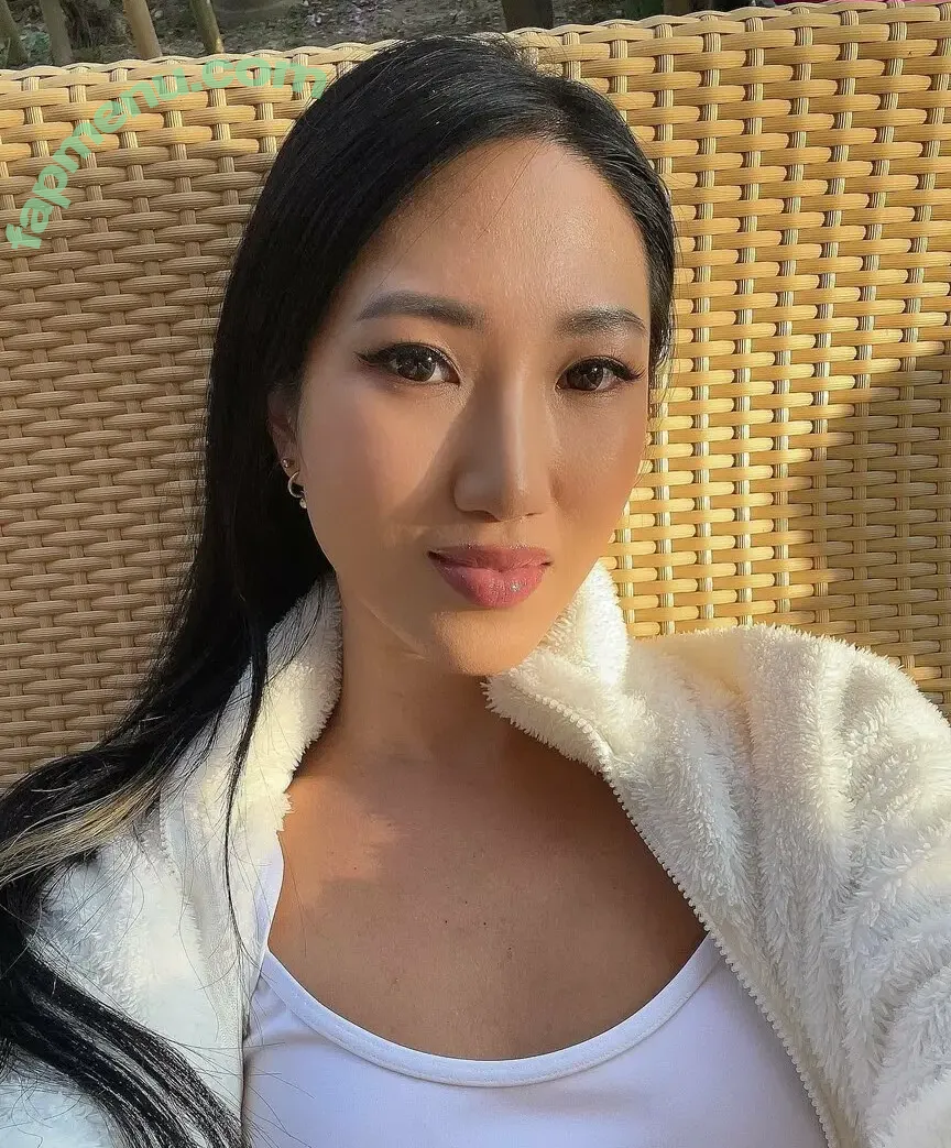 Kim Kine nude photo #0012 (Kim_kine / kimkine)