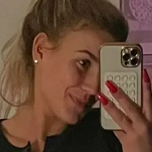 Kim-Melina Niemann / Kimniemann nude photo #0006