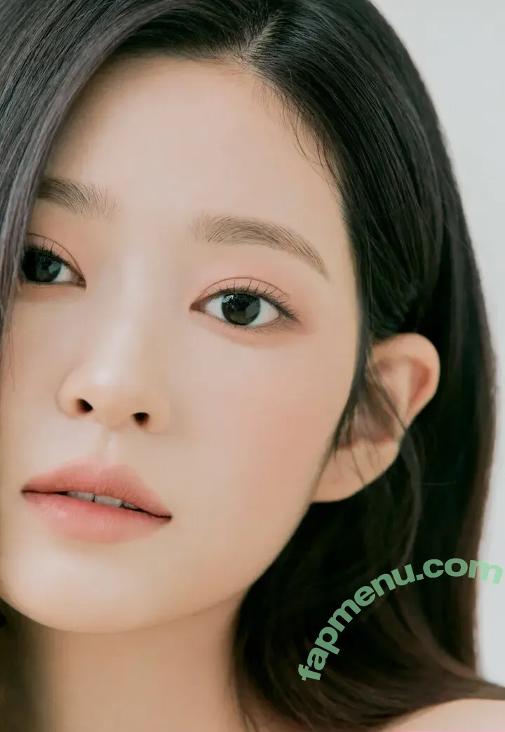 Kim Minju nude photo #0011 (Kim Minju)