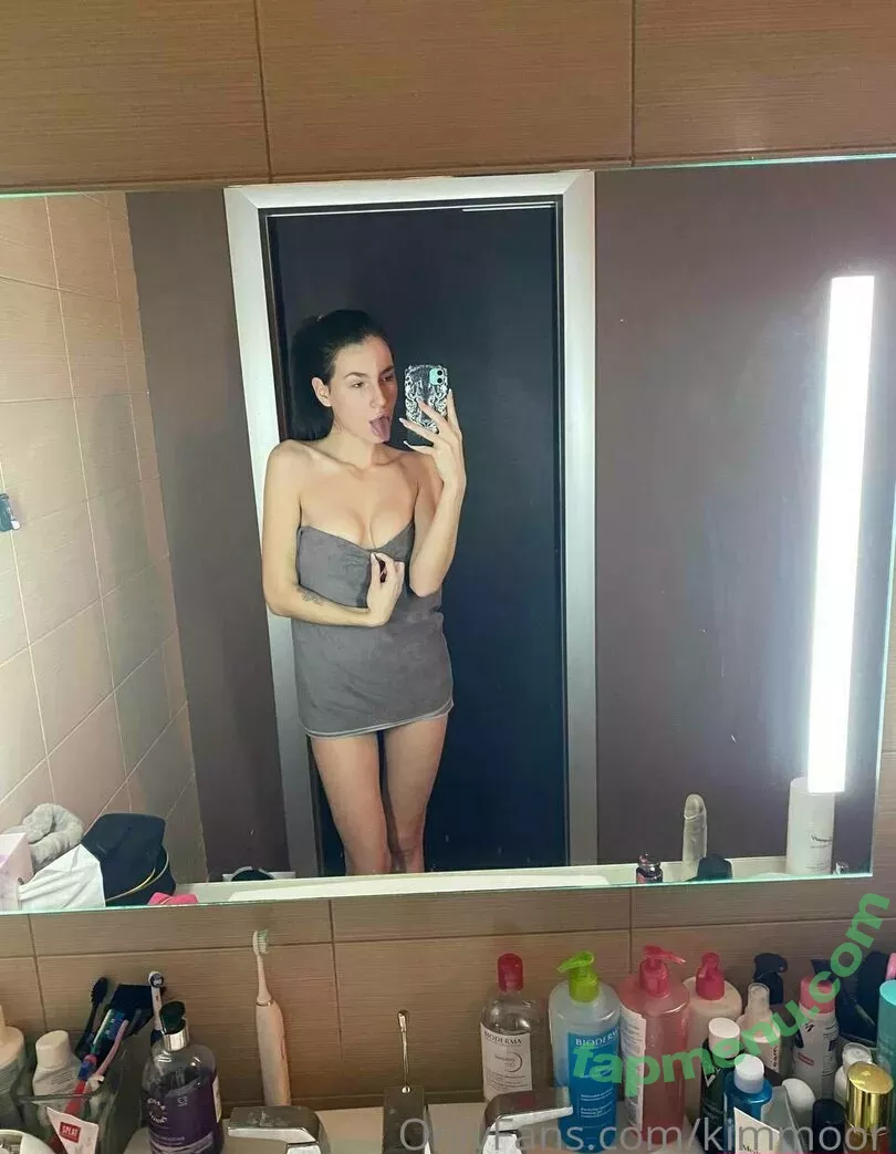 Kim Moor nude photo #0016 (_HornyBaby_ / kim_moor / kimberlinajm)