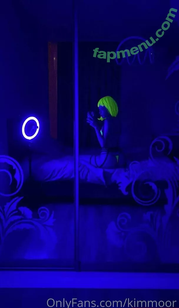 Kim Moor nude photo #0026 (_HornyBaby_ / kim_moor / kimberlinajm)