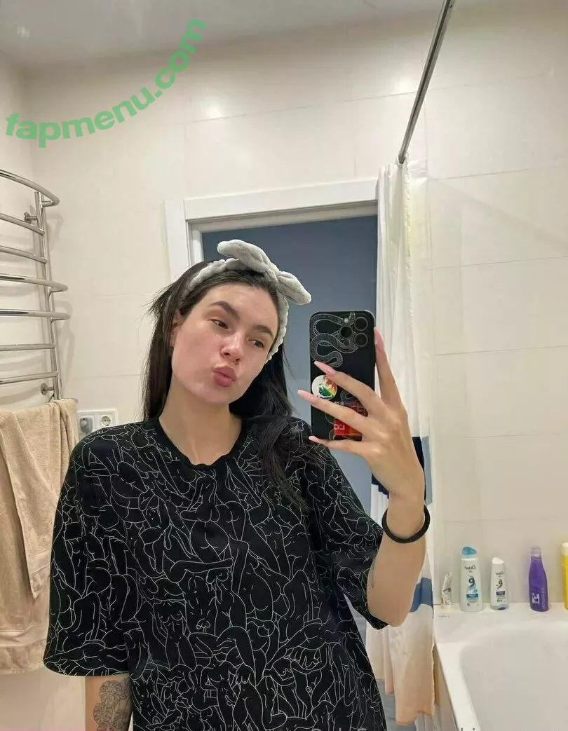 Kim Moor nude photo #0144 (_HornyBaby_ / kim_moor / kimberlinajm)