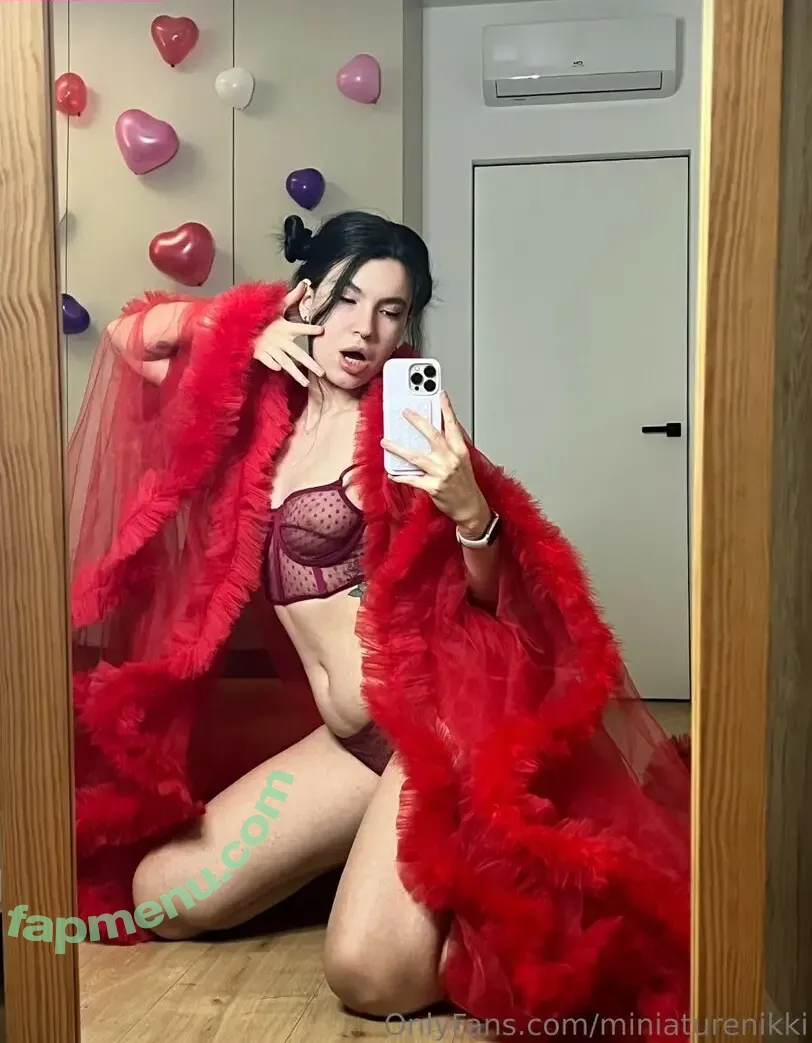 Kim Moor nude photo #0741 (_HornyBaby_ / kim_moor / kimberlinajm)