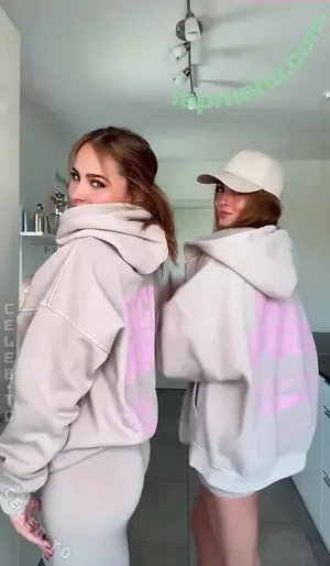 Kim Sara / kim.rtm / kim.sara nude photo #0055