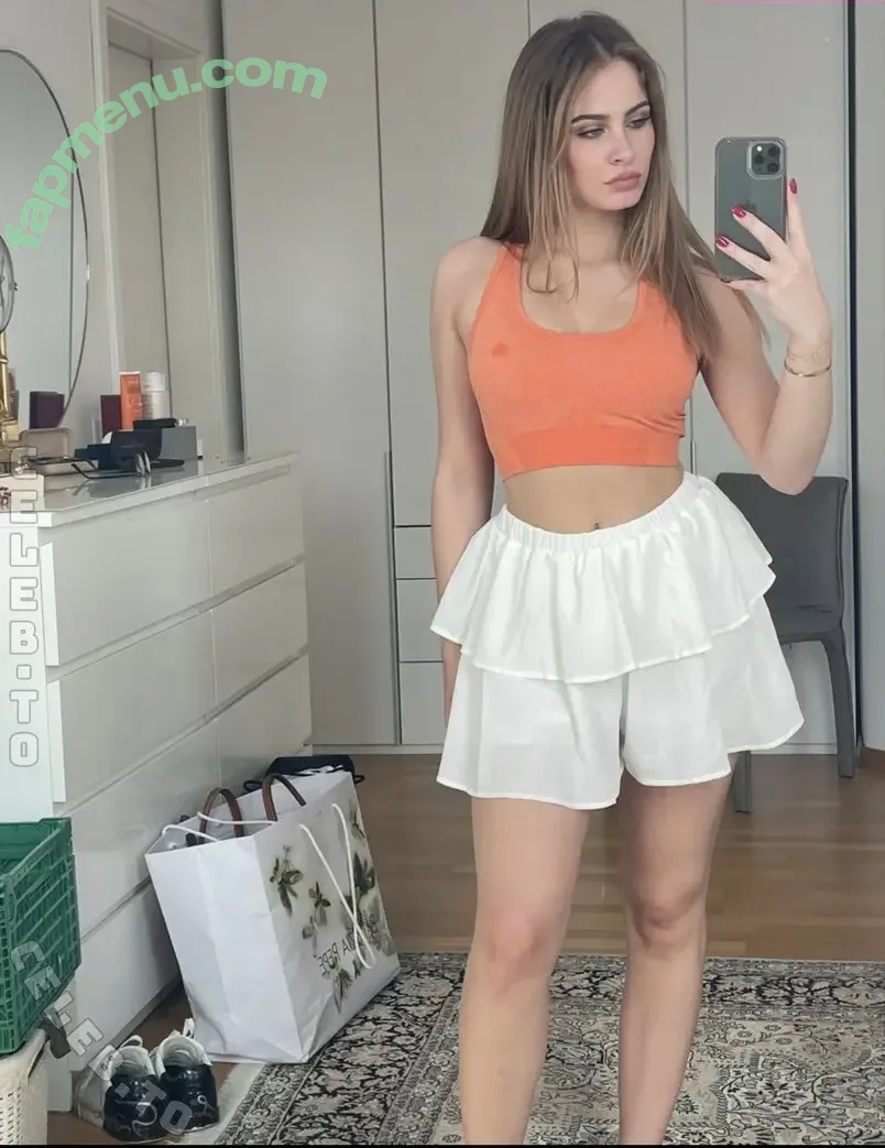 Kim Sara nude photo #0061 (kim.rtm / kim.sara)