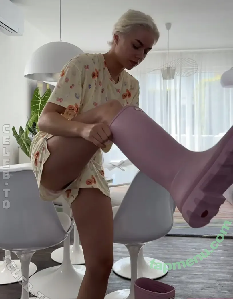 Kim Schiele nude photo #0454 (kiimsch_ / kimschiele / schwesterkim)