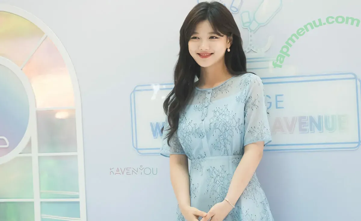김유정 Kim Yoo Jung nude photo #0023 (Kim Yoo Jung / you_r_love)