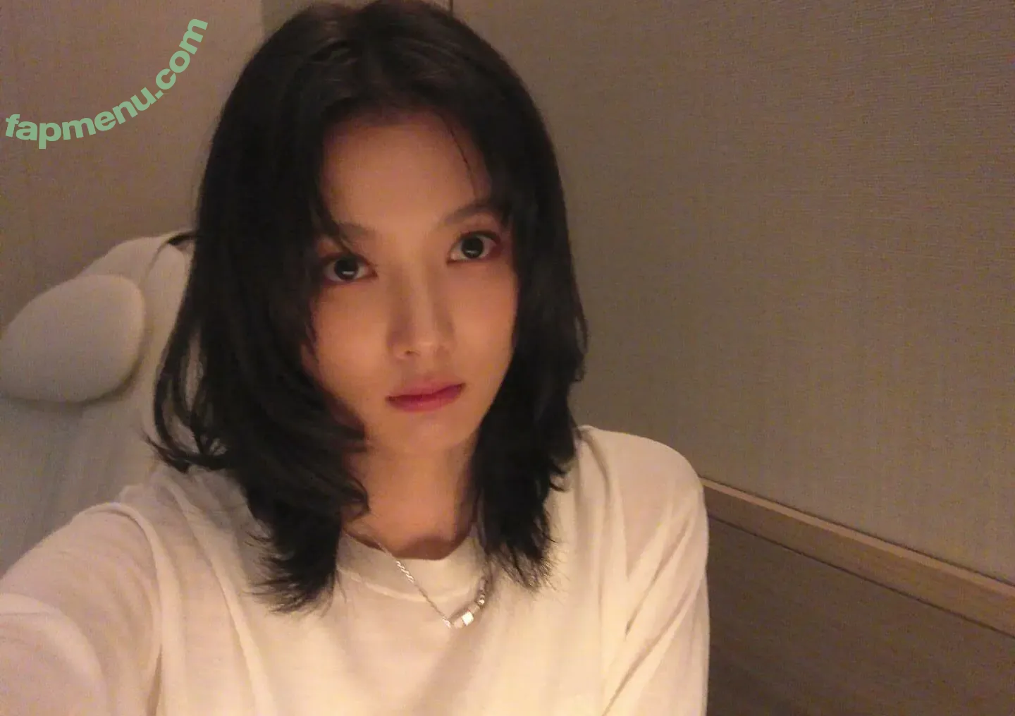김유정 Kim Yoo Jung nude photo #0029 (Kim Yoo Jung / Kim You Jung / you_r_love)