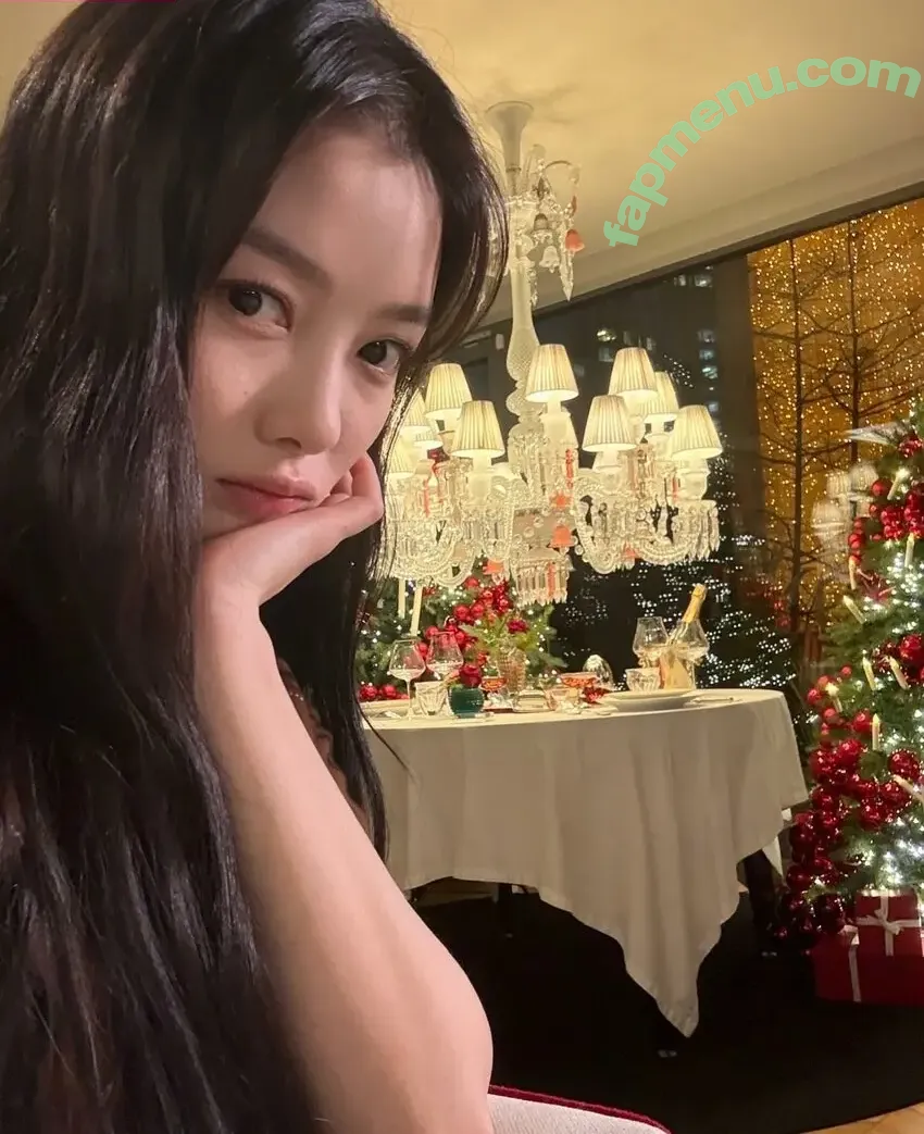 김유정 Kim Yoo Jung nude photo #0072 (Kim Yoo Jung / Kim You Jung / you_r_love)