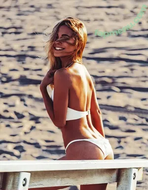 Kimberley Garner / KimberleyLondon / kimberleygarner / officialkimberleygarner nude photo #0143