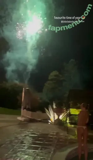 Kimberley Garner / KimberleyLondon / kimberleygarner / officialkimberleygarner nude photo #0150