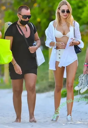 Kimberley Garner / kimberleygarner nude photo #0418