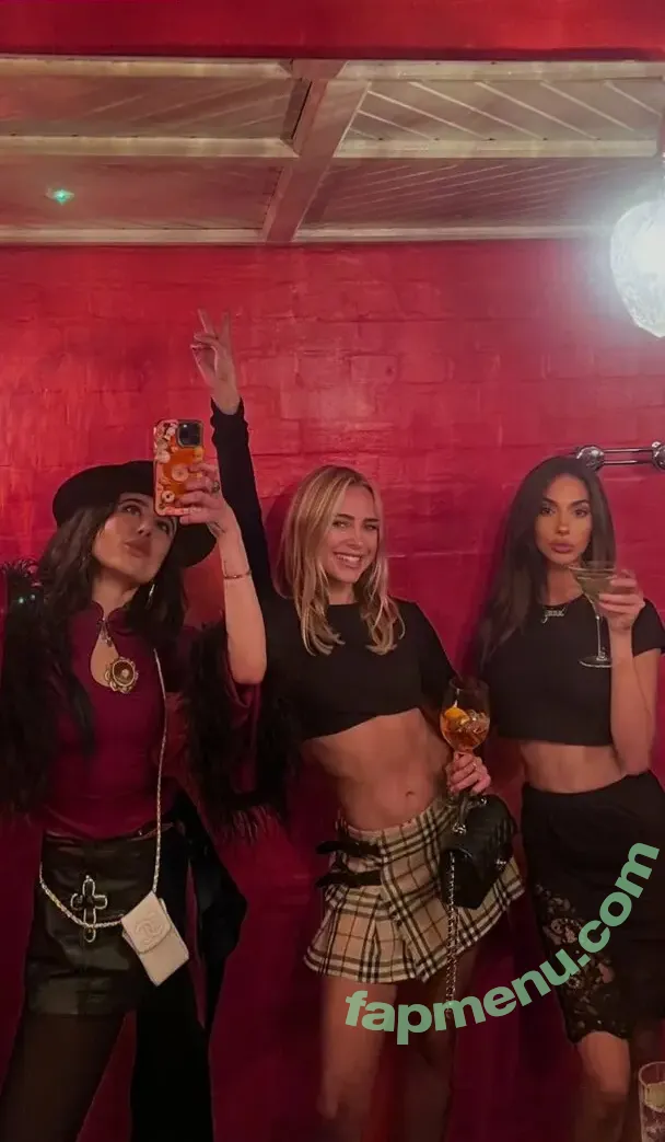 Kimberley Garner nude photo #0010 (KimberleyLondon / kimberleygarner / officialkimberleygarner)