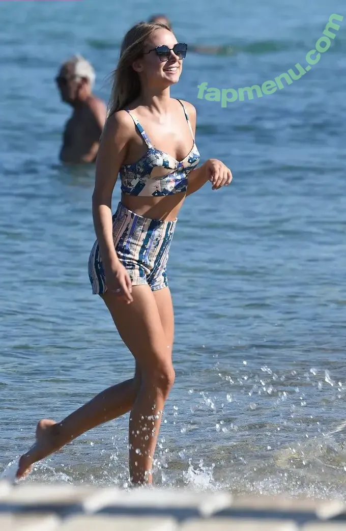 Kimberley Garner nude photo #0393 (kimberleygarner)