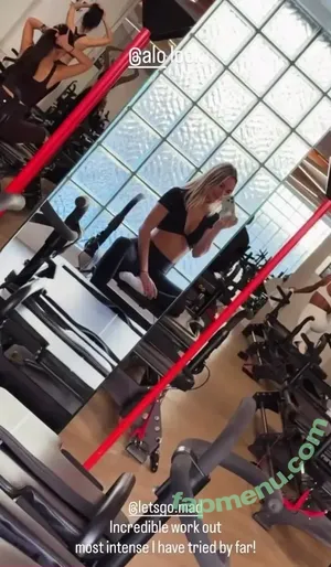 Kimberley Garner / KimberleyLondon / kimberleygarner / officialkimberleygarner nude photo #1001