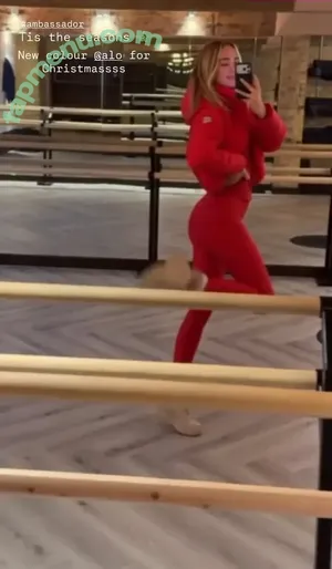 Kimberley Garner / KimberleyLondon / kimberleygarner / officialkimberleygarner nude photo #1010