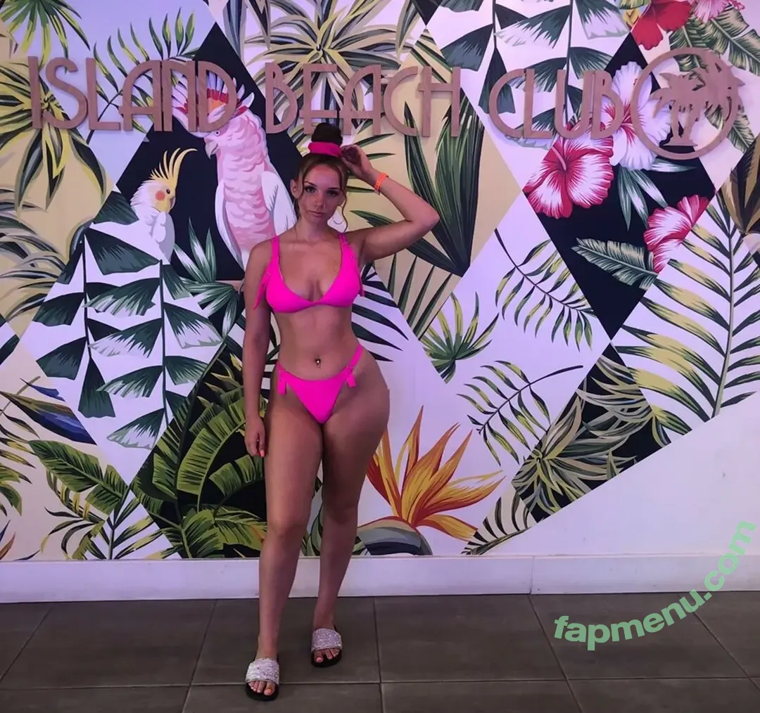 Kimberley MJ Wackrill nude photo #0020 (kimberleywackrill)