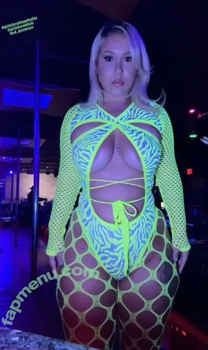 Kimberly Cruz / kimboh_ / latinafinapapi / therealkimkillz nude photo #0004