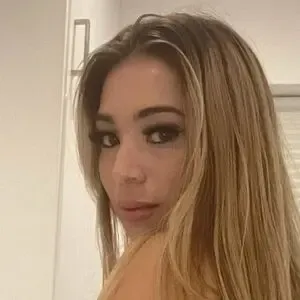 kimberly.wuu / kc_uu nude photo #0004