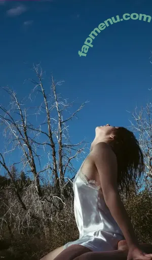 Kimbra / kimbramusic nude photo #0025