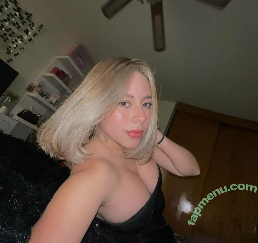 Kimestrada nude photo #0010 (Kimestrada)